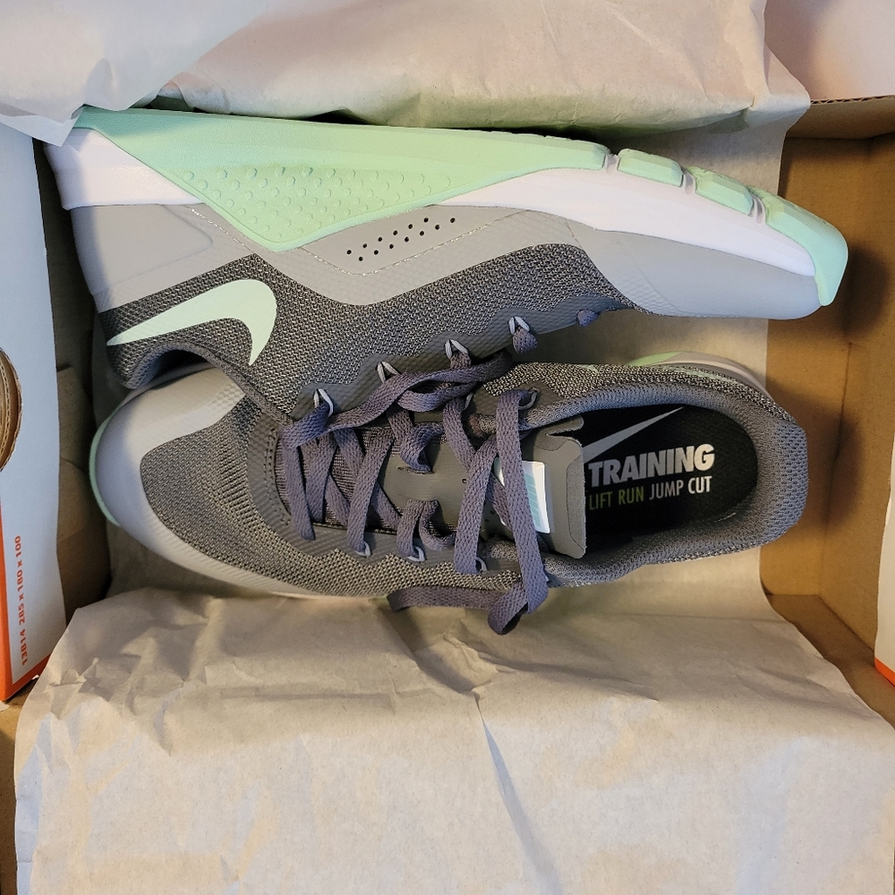 Brand New Nike Women's Metcon Repper DSX Size 6.5